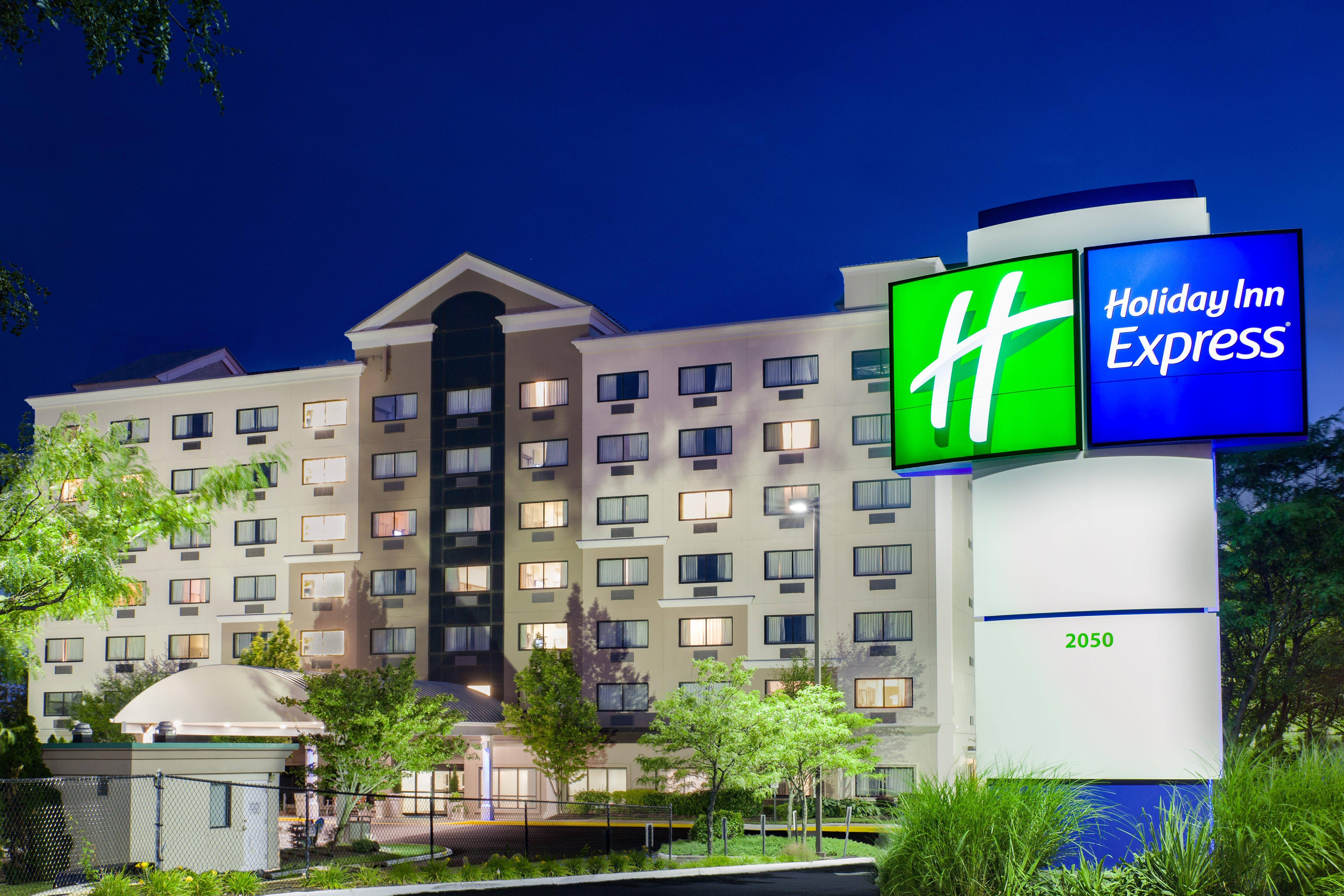Holiday Inn Express Hauppauge-Long Island, An Ihg Hotel Esterno foto